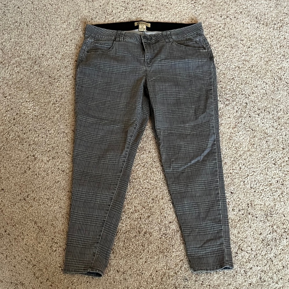 Democracy Grey/Taupe Houndstooth Skinny Jean